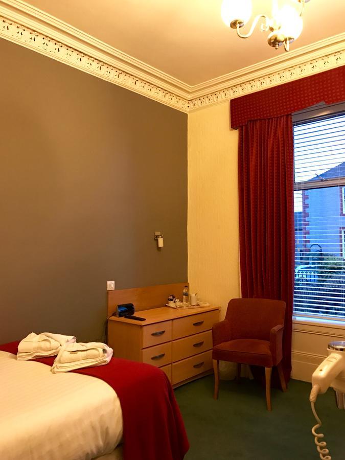 Glenlossie Guest House Dumfries Eksteriør billede