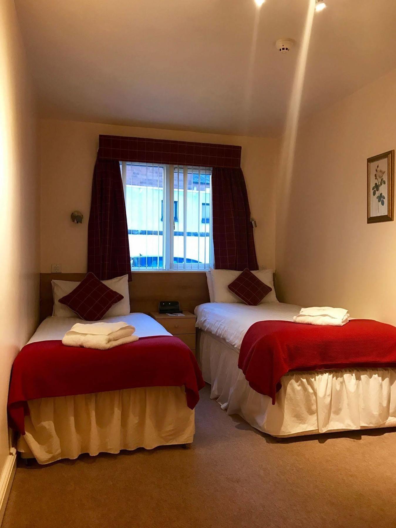 Glenlossie Guest House Dumfries Eksteriør billede