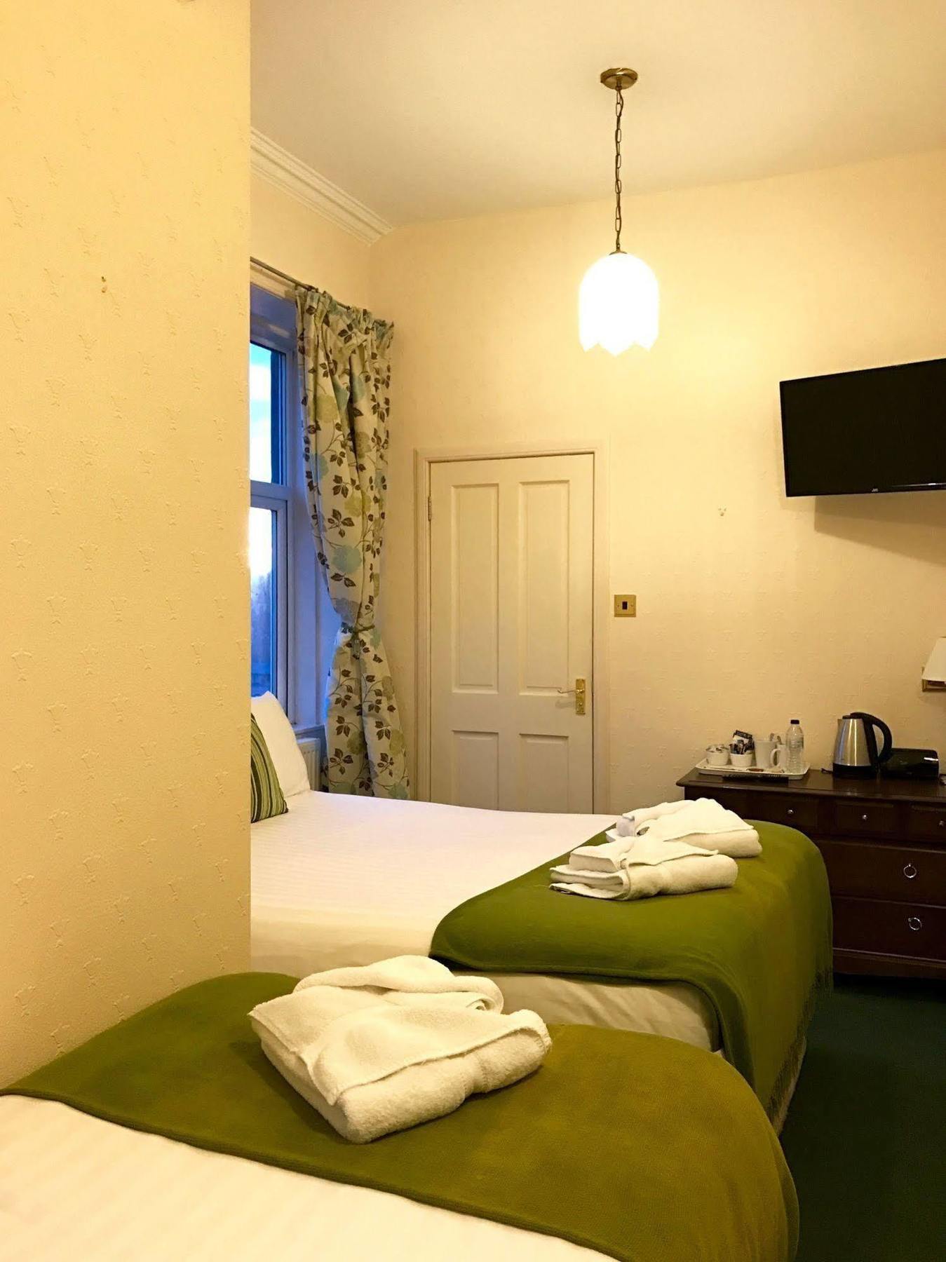 Glenlossie Guest House Dumfries Eksteriør billede